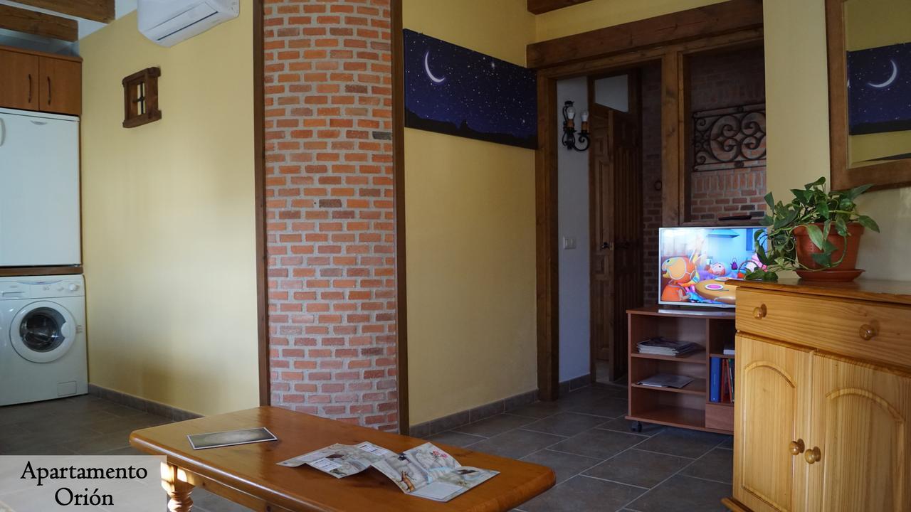 Apartamentos Estrellas De Monfraguee Torrejón el Rubio Εξωτερικό φωτογραφία